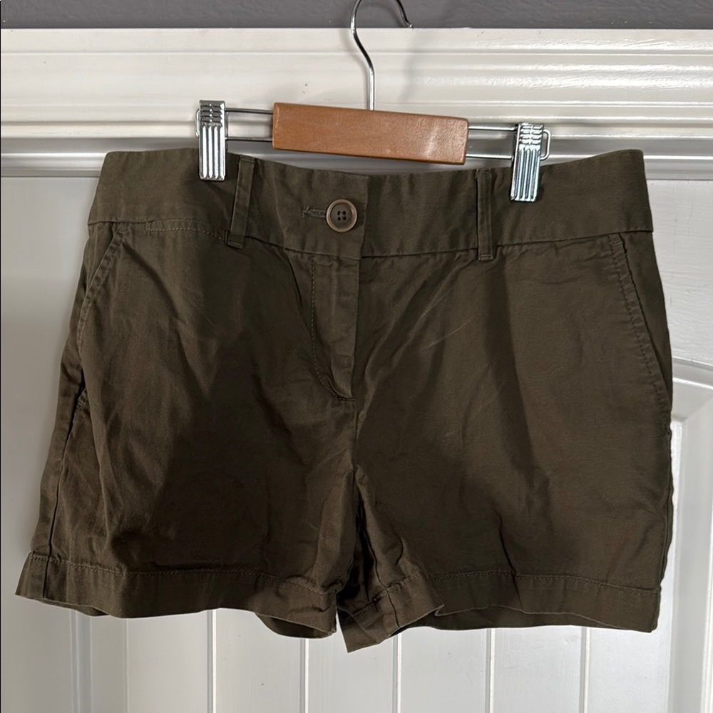 LOFT Green Cargo Shorts with Structured Fit
